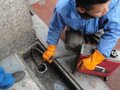 宾阳疏通下水道